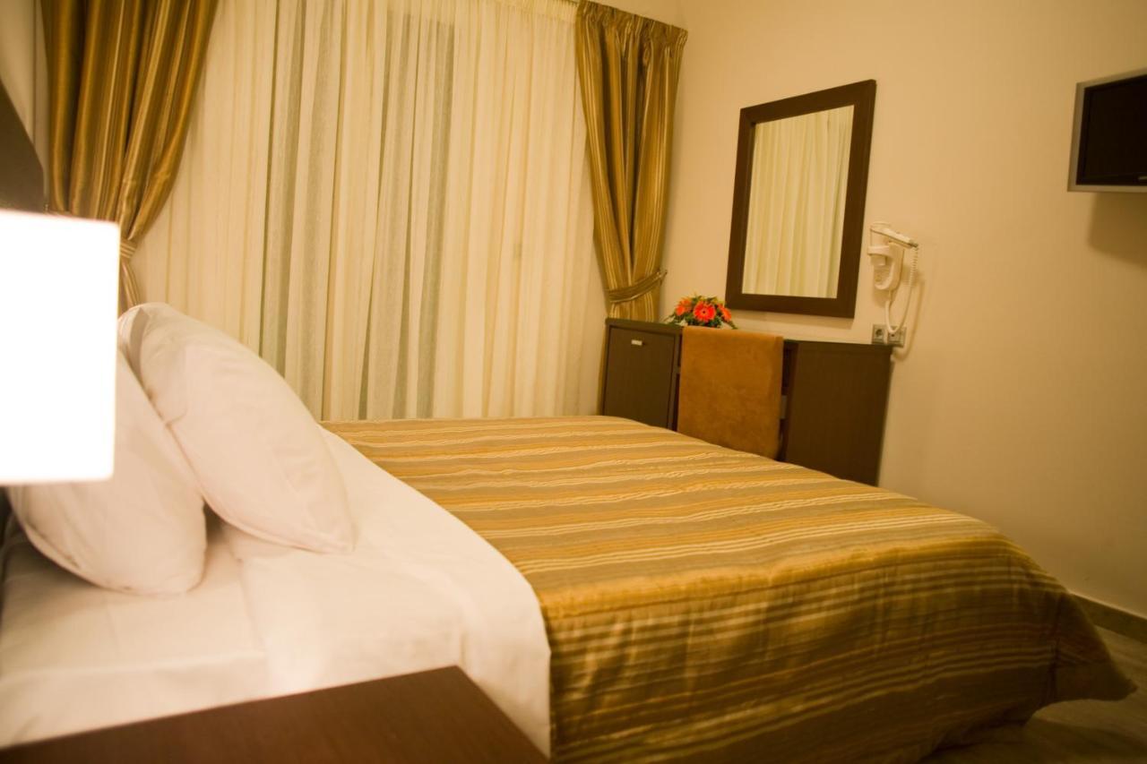 Hotel Onira Boutique Tolón Esterno foto